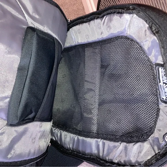 Back to School Sale - Picture 3 of 7